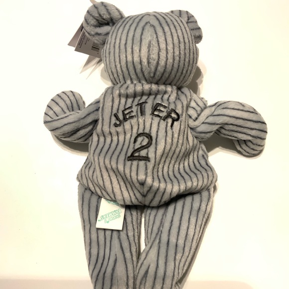 Derek Jeter # 2 Opening Day Beanie - Picture 4 of 6